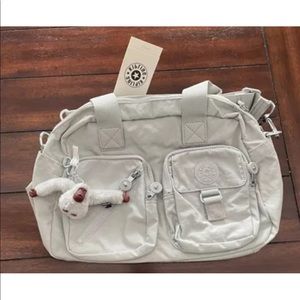 A great bag for every day Or a travelling bag